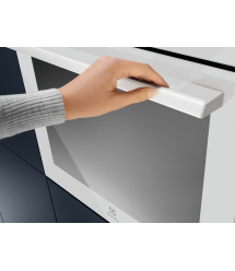 Electrolux Духовой шкаф электрический, 65л, A, дисплей, конвекция, телескопические направляющие, белый