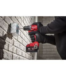 Milwaukee Шуруповерт-дрель аккумуляторная M18 BLDDRC-402C 18В 2х4А·час 60Нм 550·1700об·мин ЗП M12-18C кейс 1.5кг