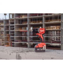 Milwaukee Шуруповерт-дрель аккумуляторная М18 BLPDRC-422С 18В 1х2А·час 1х4А·час 60Нм 500·1700об·мин ЗП M12-18C кейс 1.5кг