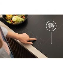 Electrolux Варочная поверхность индукционная, 80см, расширенная зона, датчик кипения, Hob2Hood, черный мат.