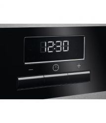 Electrolux Плита электрическая стеклокерамическая, 57л, 50x60см, дисплей, конвекция, противень для барбекю, белый