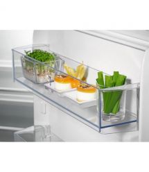 Electrolux Холодильная камера встраиваемая, 177x55х55, 309л, А++, ST, дисплей, белый