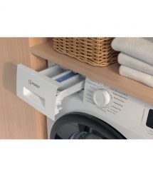 Indesit Стиральная машина фронтальная, 7кг, 1200, A+++, 49.6см, дисплей, пар, инвертор, люк черный, белый