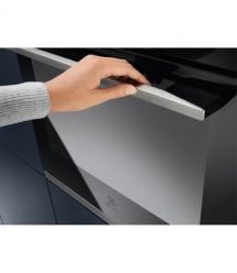 Electrolux Духовой шкаф электрический, 72л, A, пар, дисплей, конвекция, телескопические направляющие, черный
