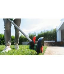 Bosch Триммер садовый аккумуляторный UniversalGrassCut 18V-260 1х2.5А·час 26см 2.3кг
