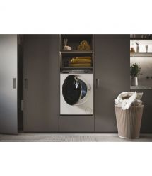 Haier Стиральная машина фронтальная, 12кг, 1400, A+++, 60см, дисплей, пар, инвертор, люк черный, прямой привод, белый