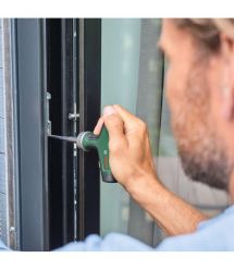 Bosch Отвертка с трещоткой, т-подлебная рукоятка, 20 насадок, 109мм, кейс, сталь CrV