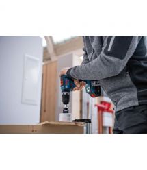 Bosch Шуруповерт-дрель аккумуляторная GSB 18V-90 C 18В 2х4А·час 36·64Нм 0-630·0-2100об·мин 1.2кг