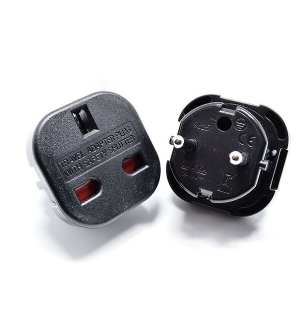 Перехідник на євророзетку YT-9625B Black, 110-250V, 10-16A, 1800W