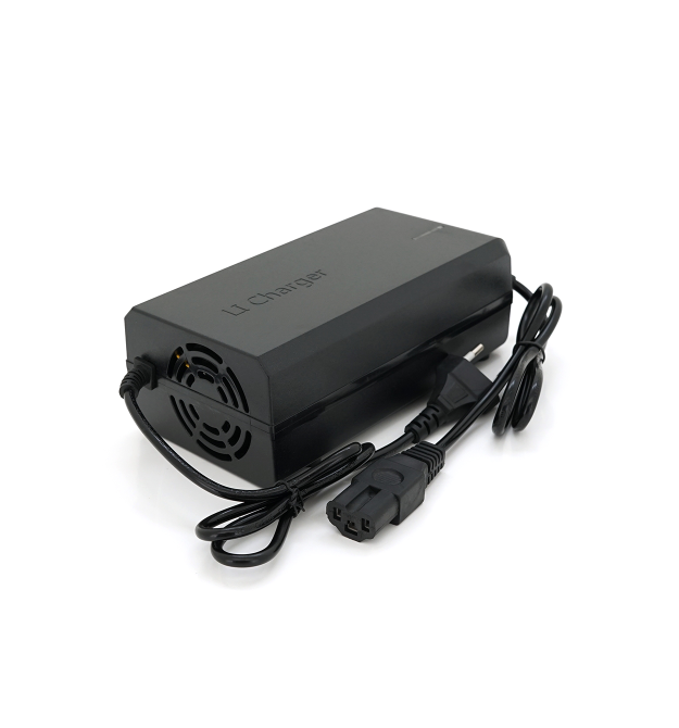 Зарядний пристрій Jinyi для акумуляторів LiFePo4 72V(87,6V),24S,6A,штекер Triangle plug (T-tipe - IEC - C13 N+L-), з індикацією,