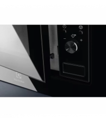 Electrolux Микроволновая печь Electrolux встраиваемая, 20л, электр. управл., 700Вт, дисплей, черный