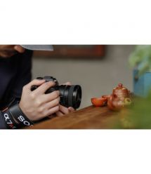 Sony 16mm f/1.8 G