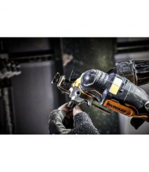DeWALT 18V XR Li-lon cordless multi-tool brushless 20,000 cpm 1.1 kg case without battery and spare part