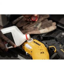 DeWALT cordless chain saw brushless 18V XR Li-lon 8.6m/s bar 20cm 2.1kg without battery and ZP