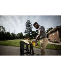 DeWALT cordless chain saw brushless 18V XR Li-lon 8.6m/s bar 20cm 2.1kg without battery and ZP