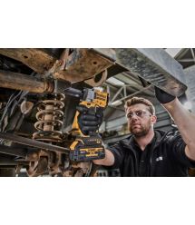 DeWALT Гайковерт ударный XR Li-Ion бесщеточный 18В 610Нм 2500об·мин 3550уд/мин 1/2" 1.1кг без АКБ и ЗП и кейса