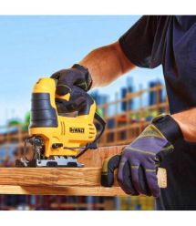 DeWALT jigsaw 650W 500-3200rpm stroke 24mm 2.4kg