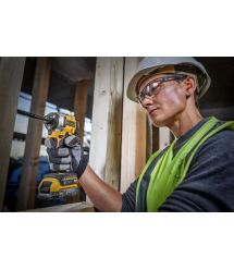 DeWALT XR Li-Ion 18V brushless cordless impact driver PowerStack 1x1.7 Ah 206 Nm 3250 rpm 3800 bpm case and spare part 0.95 kg