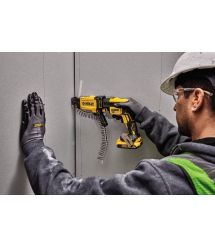 DeWALT Шуруповерт аккумуляторный 18V XR Li-Ion бесщеточный 30Нм 4400об·мин 1.08кг без АКБ и ЗП