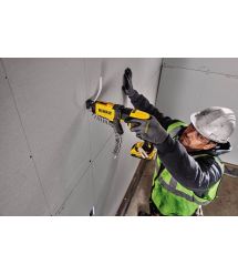 DeWALT Шуруповерт аккумуляторный 18V XR Li-Ion бесщеточный 30Нм 4400об·мин 1.08кг без АКБ и ЗП