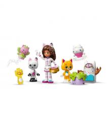 LEGO Конструктор Gabby's Dollhouse Гора сладостей и сад Китти