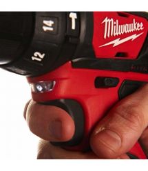 Milwaukee Шуруповерт-дрель аккумуляторная M12 BPD-202C 12В 2х2А·час 30Нм 0·1500об·мин ЗП C12C жилет кейс 1.2кг