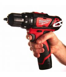 Milwaukee Шуруповерт-дрель аккумуляторная M12 BPD-202C 12В 2х2А·час 30Нм 0·1500об·мин ЗП C12C жилет кейс 1.2кг