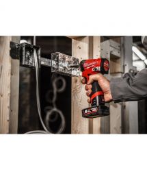 Milwaukee Винтоверт ударный аккумуляторный M12 FID2-202X 12В АКБ 2х2А·час 0-4000об·мин 170Нм 1/4" ЗП C12C жилет кейс