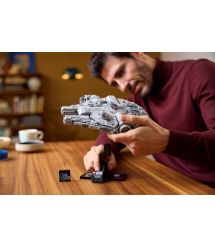 Конструктор LEGO Star Wars Тисячолітній сокіл 921 деталь (75375)