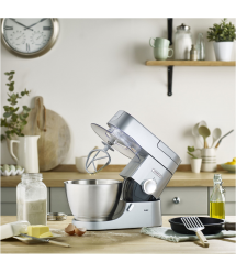 Kenwood Кухонная машина Chef, 1000Вт, чаша-пластик, корпус-металл, насадок-3, серебристый