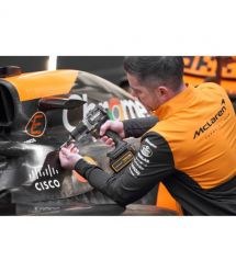 DeWALT Шурупокрут-дриль ударний акумуляторний DeWALT McLaren F1 TEAM LIMITED EDITION 18В 2х