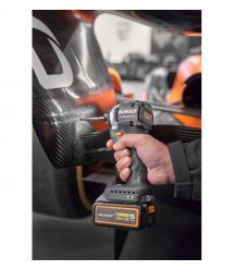 DeWALT Шурупокрут-дриль ударний акумуляторний DeWALT McLaren F1 TEAM LIMITED EDITION 18В 2х