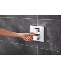 Grohe Душевая система QuickFix Precision Cube скрытого монтажа из Vitalio Rain Mono 310 Cube, хром