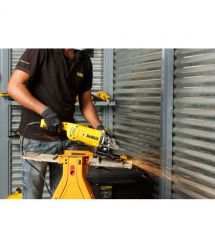 DeWALT Шліфмашина кутова DeWalt 2200Вт 230мм 6600об/хв 5.2кг