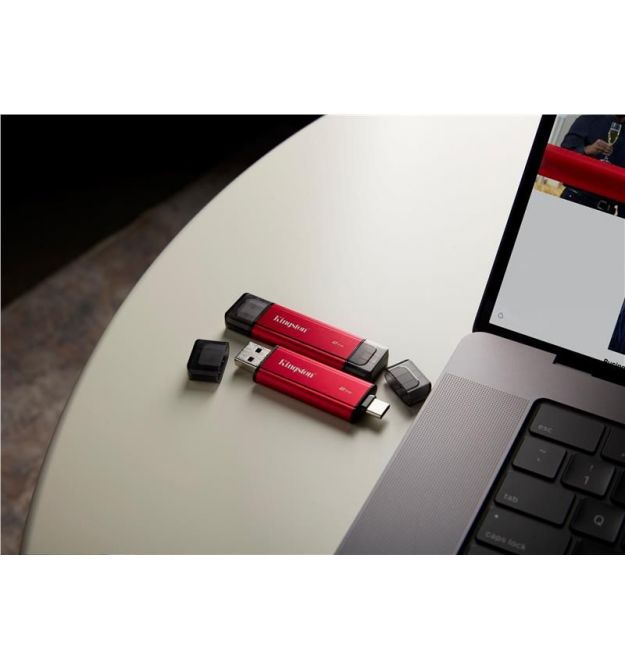 Kingston Портативний SSD Kingston 2TB USB 3.2 Gen 2 Dual USB-A R1050/W950MB/s