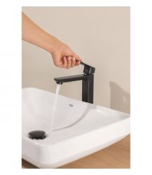 Grohe Змішувач для раковини QuickFix Dice Black XL-розміру, довж. виливу - 161мм, неповоротний, 1 важіль, чорний матовий