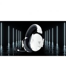 Razer Гарнитура BlackShark V2 HyperSpeed, USB/BT/WL, белый