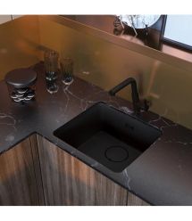 Deante Мойка кухонная Momi, гранит, квадрат, без крыла, 500х440х230мм, чаша - 1, универсальная, черный матовый + кухонная доска