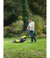Ryobi Газонокосилка аккумуляторная ONE+ RLM18X33B-40 18В акб 1х4А·ч 33см 35л 25-65мм 8.7кг