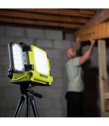 Ryobi Прожектор гибридный панельный ONE+ RLPH18-0 18В/220В Hybrid 3 LED панели 3000лм 3 режима яркости (без АКБ и ЗУ)