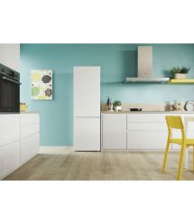 Candy Холодильник с нижн. мороз., 176x55х54.5, холод.відд.-186л, мороз.відд.-74л, 2дв., А+, ST, белый