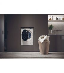 Haier Стиральная машина фронтальная, 9кг, 1400, A+++, 52см, дисплей, пар, инвертор, люк черный, белый