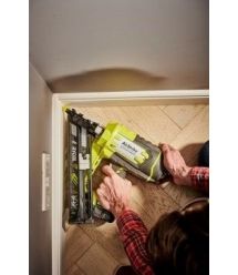 Ryobi Гвоздезабиватель ONE+ R15GN18-0 аккумуляторный, 18В, (без АКБ и ЗУ)