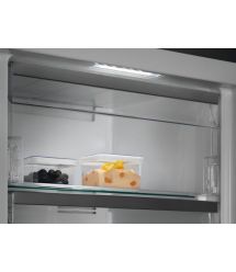 Electrolux Морозильная камера Electrolux RUT7ME28X2