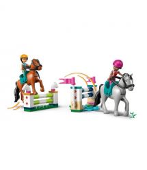 LEGO Конструктор LEGO Friends Кінна стайня і академія верхової їзди