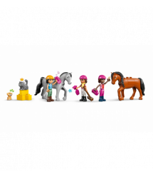 LEGO Конструктор LEGO Friends Кінна стайня і академія верхової їзди