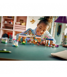 LEGO Конструктор LEGO Friends Кінна стайня і академія верхової їзди