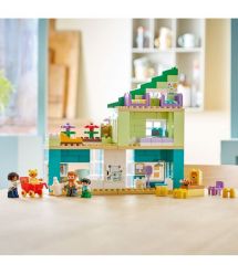 LEGO Конструктор LEGO DUPLO Town Сучасний родинний будинок із фігурками