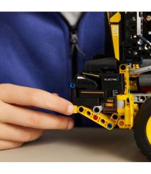 LEGO Конструктор LEGO Technic Колісний навантажувач Volvo L120 Electric