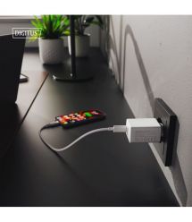 Digitus Зарядное устройство GaN 1хUSB-C, 1хUSB-A, 30W